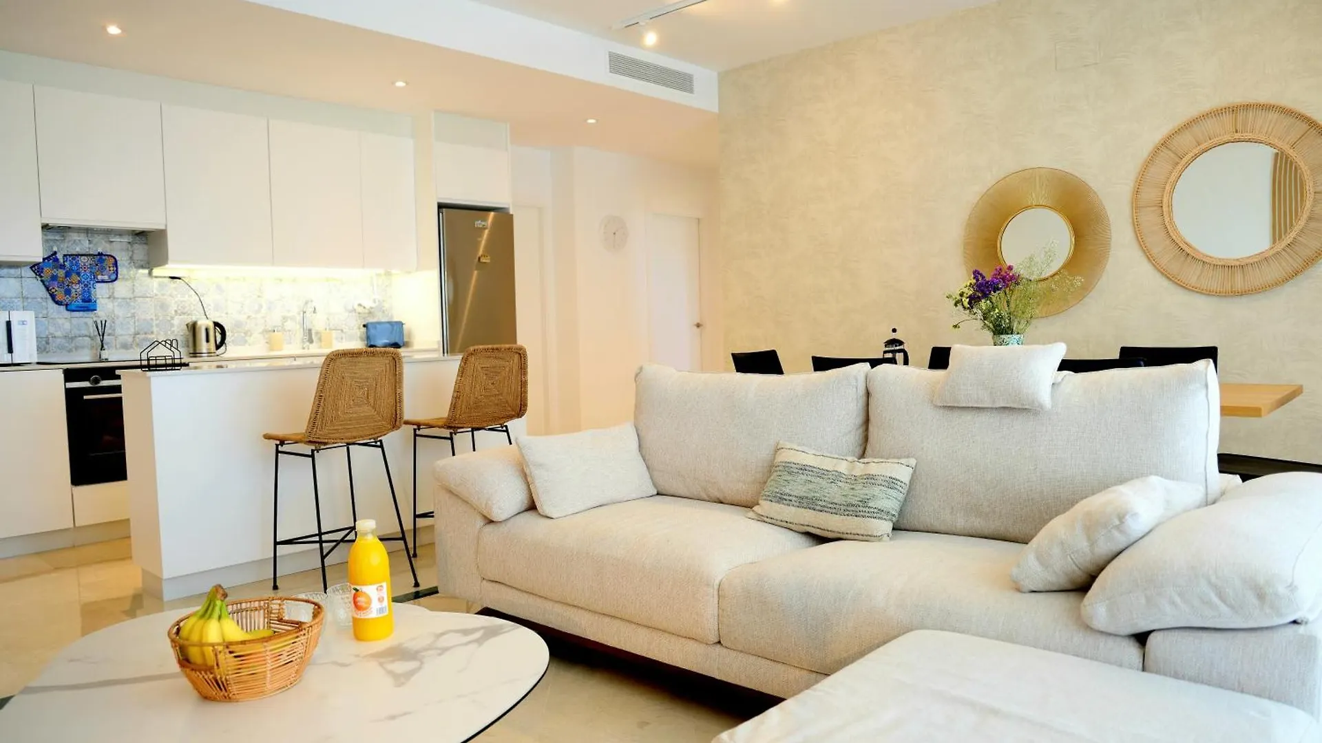 Modern Three Bedroom Apart- 6 Pools- Gym -Sun 482 Estepona Spain
