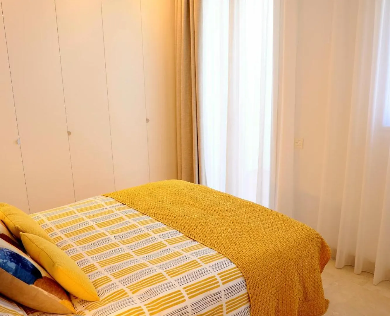 Apartment Modern Three Bedroom Apart- 6 Pools- Gym -Sun 482 Estepona Spain